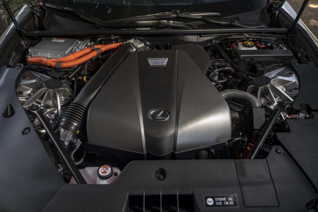 The Lexus LC500 -Engine
